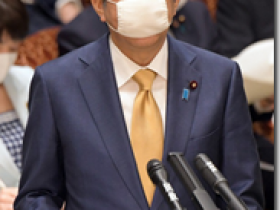 日本资本主义公务员和中国社会主义公务员数量质量效率成本对比 日本一亿2千万人口公务员333万,中国14亿人口,公务员数量庞大,高达8千万,如果换成日本管理中国14亿人口,日本仅仅只需要4662万公务员可以完全高效管理好14亿人口,一半多中国公务员都是超编多余的,官民比高达10比1,结论中国国家给企业人民百姓税收负担很重!