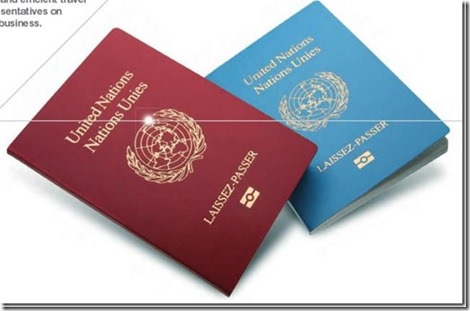 中国护照号码组成,护照编号规则:护照号码是几位数? 中国护照号一共是9位数。开头一个大写字母，后面是八个阿拉伯数字。护照中，只有第一个字母(e或g)是字母，其余都是数字。中华人民共和国护照分为外交护照、官方护照、普通护照和特区护照。外交护照、公务护照和公务普通护照统称为"因公护照"，普通护照俗称"因私护照"。字母“E”开头的代表有电子芯片的普通护照。在公开的资料中，除了公务人员，全球华人只有3人拥有联合国护照。在中国只有三个人拥有联合国护照，分别是马云，李连杰和黎明。马云的联合国红色护照，马云的联合国护照可免签220个国家，联合国通行证享有外交豁免权！